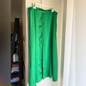 Zara Satin Skirt 💚